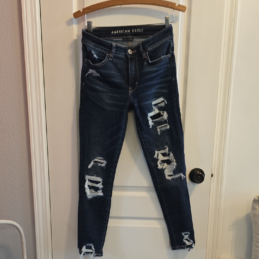 American Eagle Outfitters Women's Dark Blue Distressed Skinny Jeans